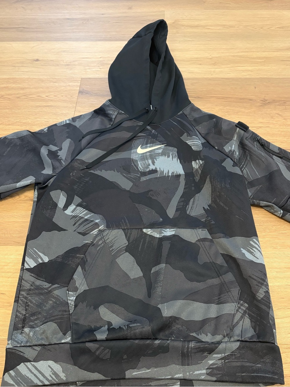 Nike Cascade Brushstroke Black & Gray Camo Hoodie Size Small GUC